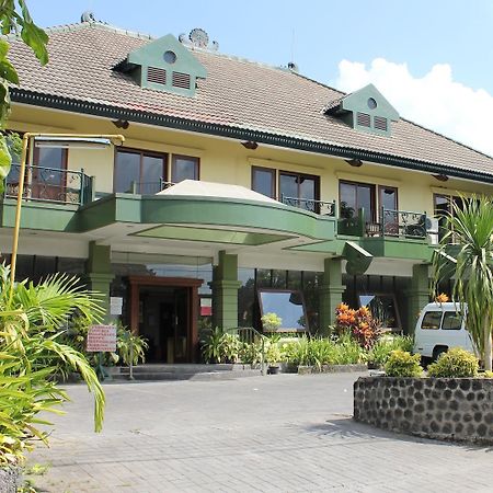 Hotel Winotosastro Garden Jogyakarta Zewnętrze zdjęcie