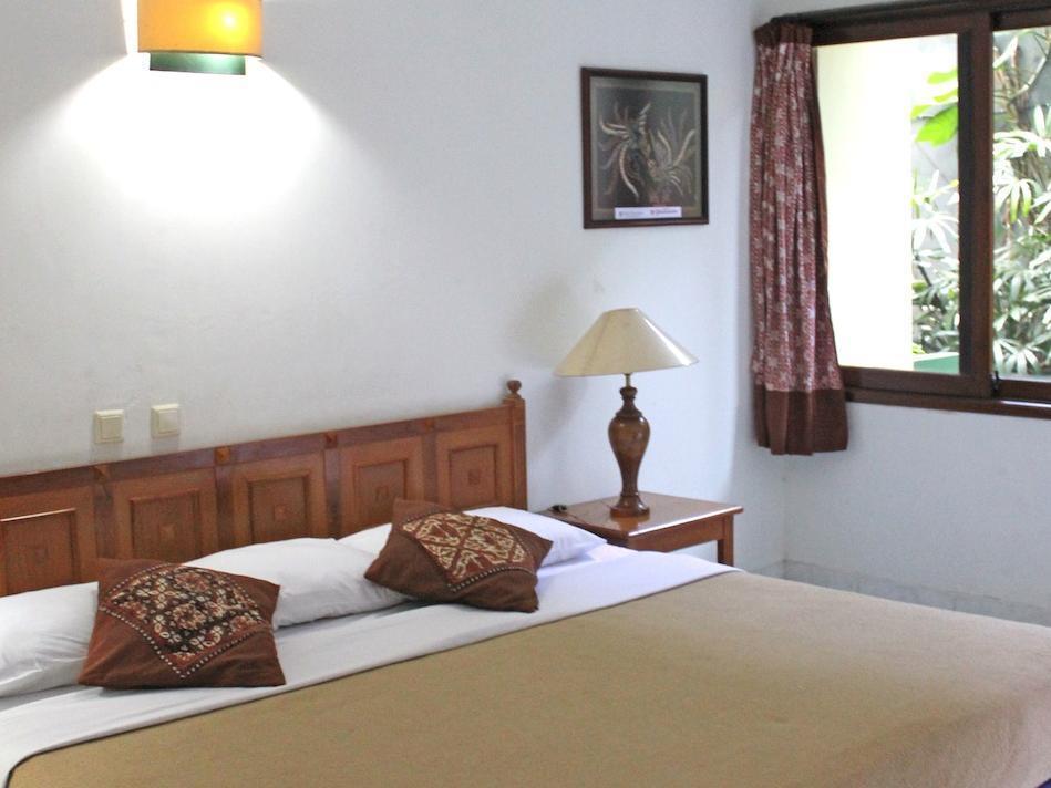 Hotel Winotosastro Garden Jogyakarta Zewnętrze zdjęcie