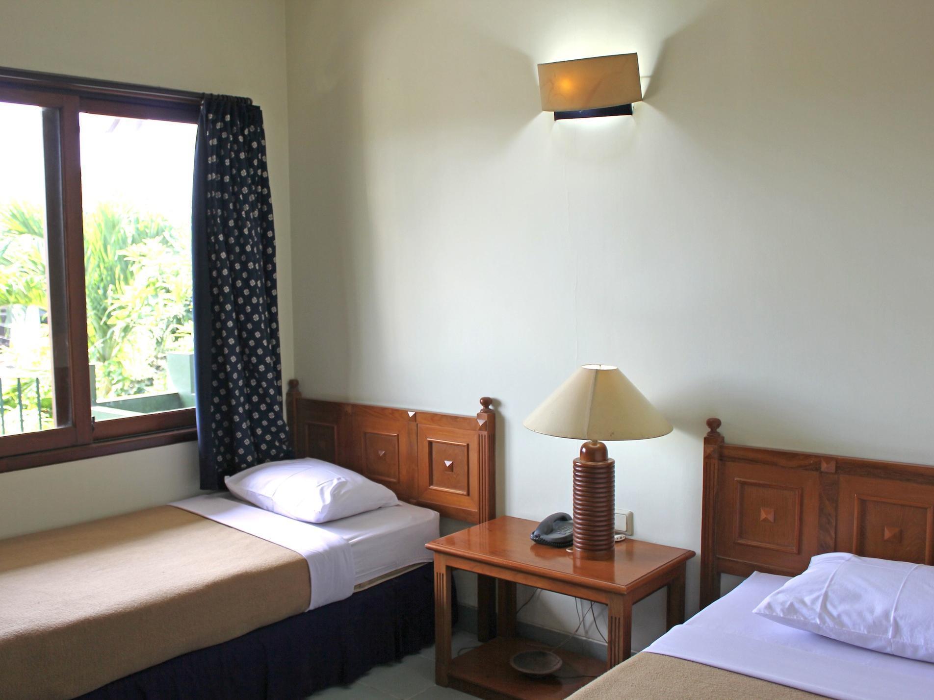 Hotel Winotosastro Garden Jogyakarta Zewnętrze zdjęcie