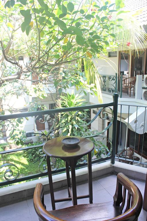 Hotel Winotosastro Garden Jogyakarta Zewnętrze zdjęcie
